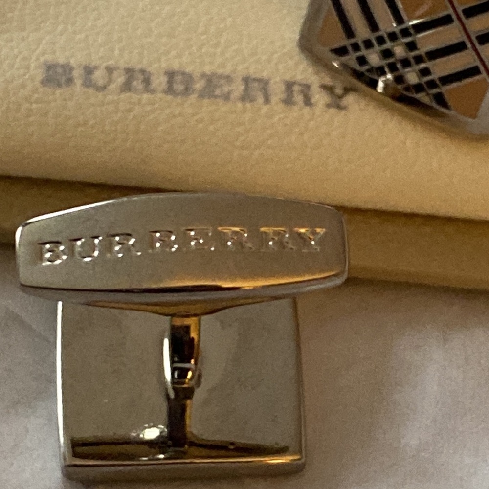 Burberry Mens Cuff Links - Picture 8 of 8